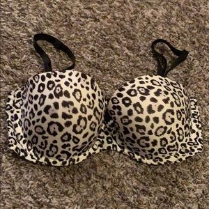 34d Victoria’s Secret bra